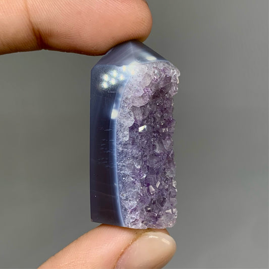 Agate tip with Amethyst